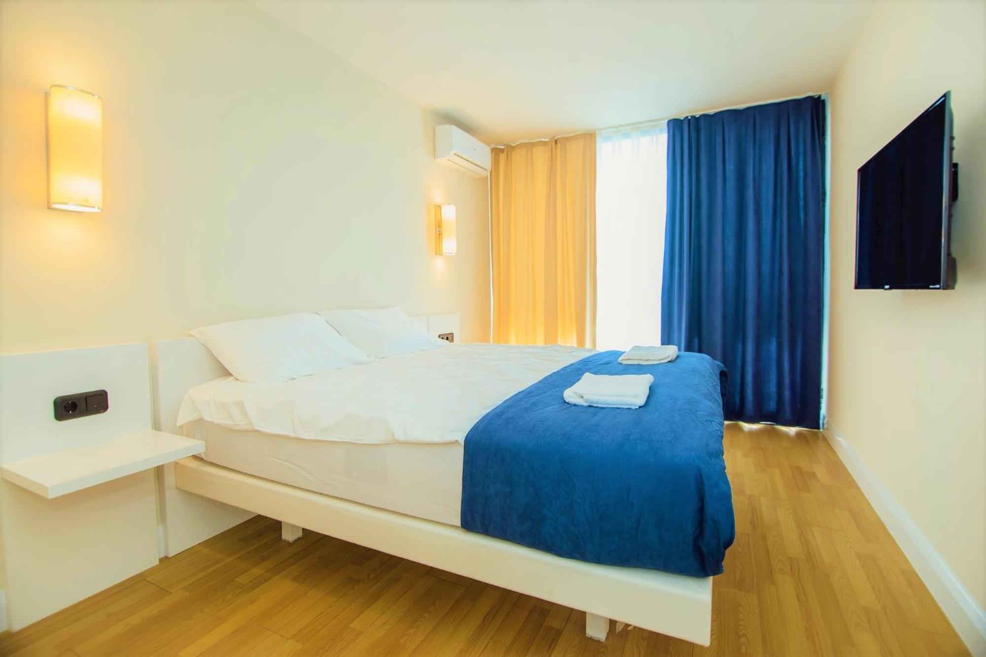Orbi City Hotel With Sea View Батумі Екстер'єр фото
